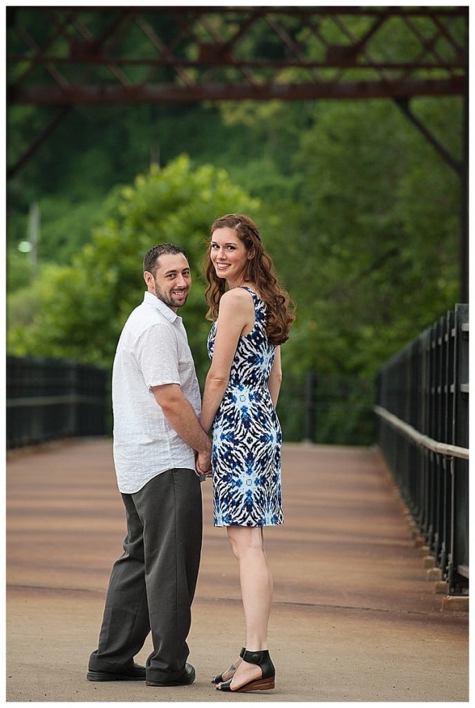 strip-district-washingtons-landing-engagement-pittsburgh-sal-and-bella011