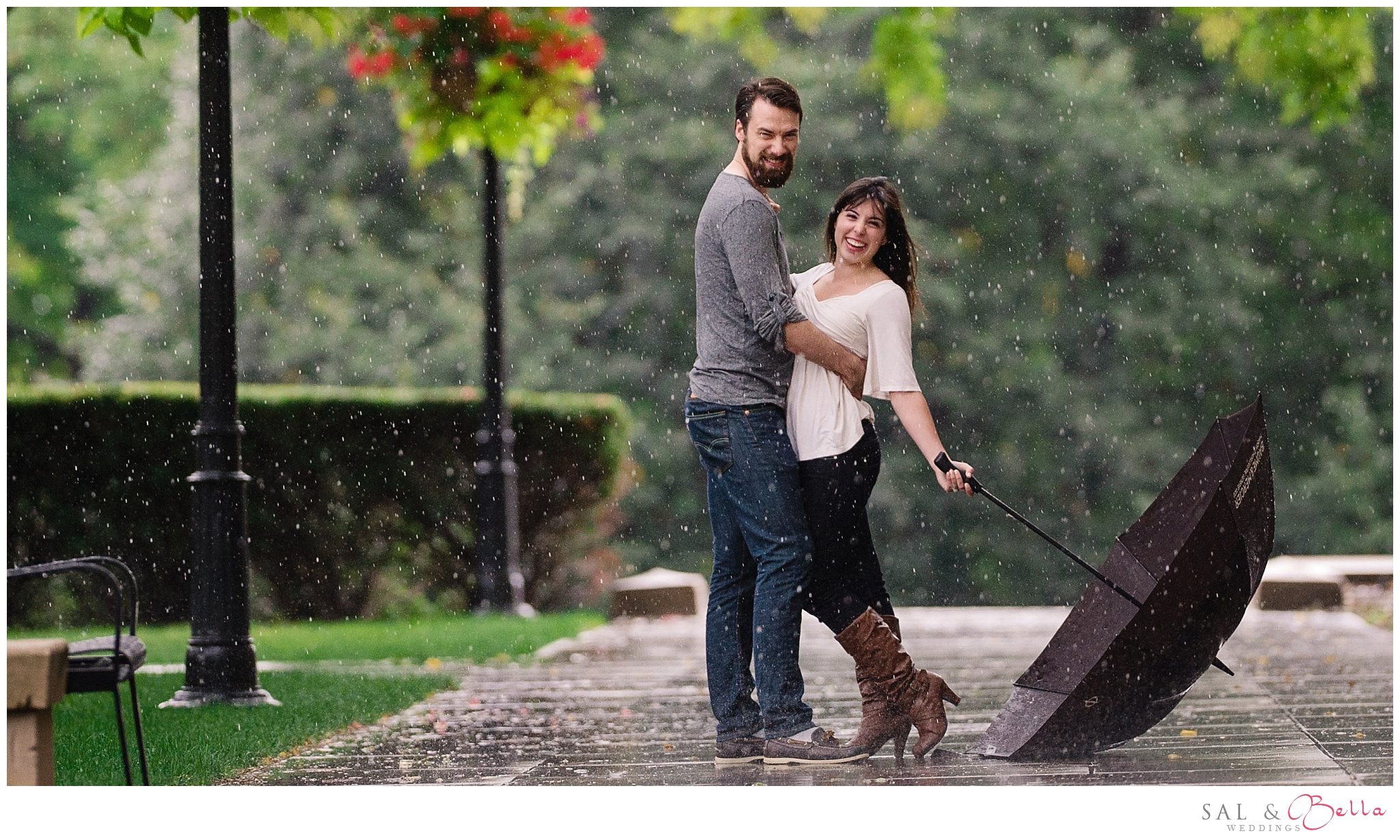 rainy Pittsburgh engagement