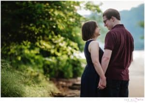 engagement pics at point state park