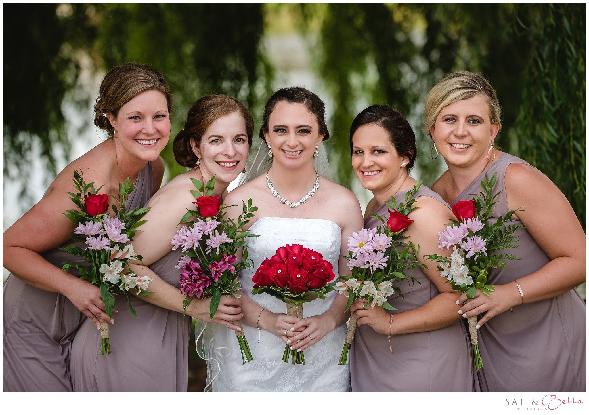Bridesmaids photos at quincy cellars
