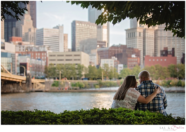 Engagement photos on Pittsburgh North Shore