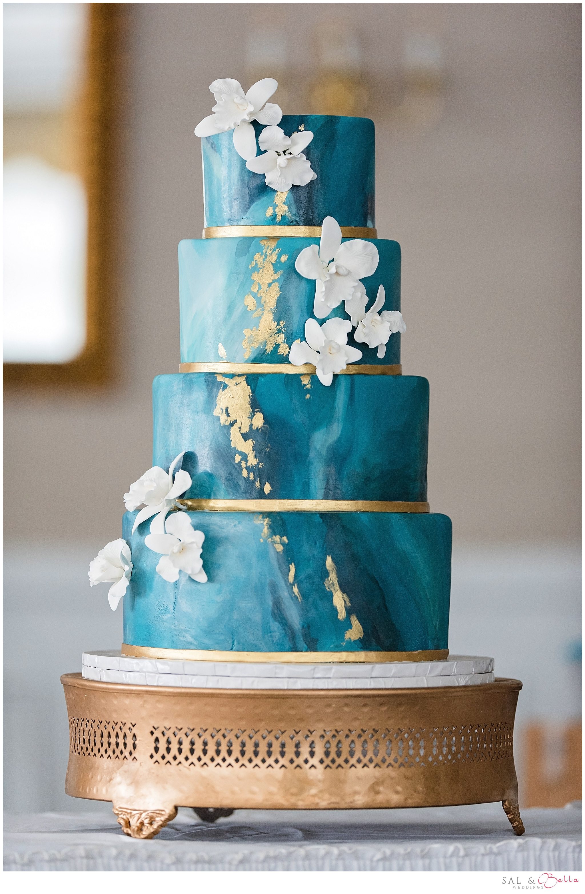 Bella Christie's marble turquoise cake