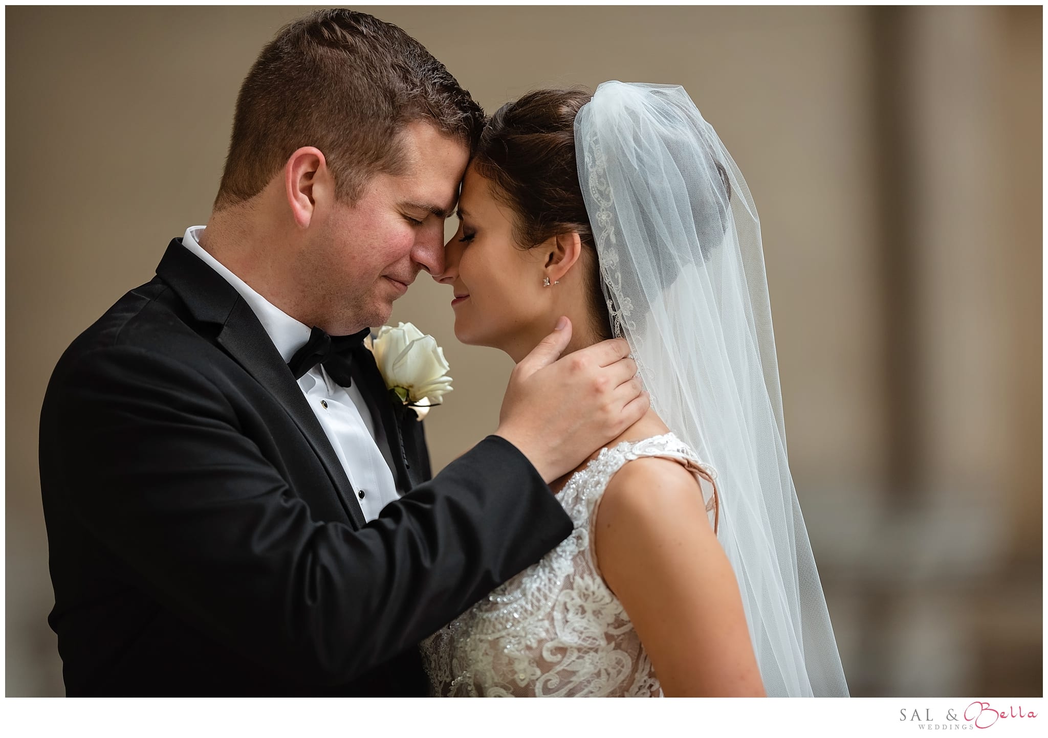 Mellon columns wedding photos