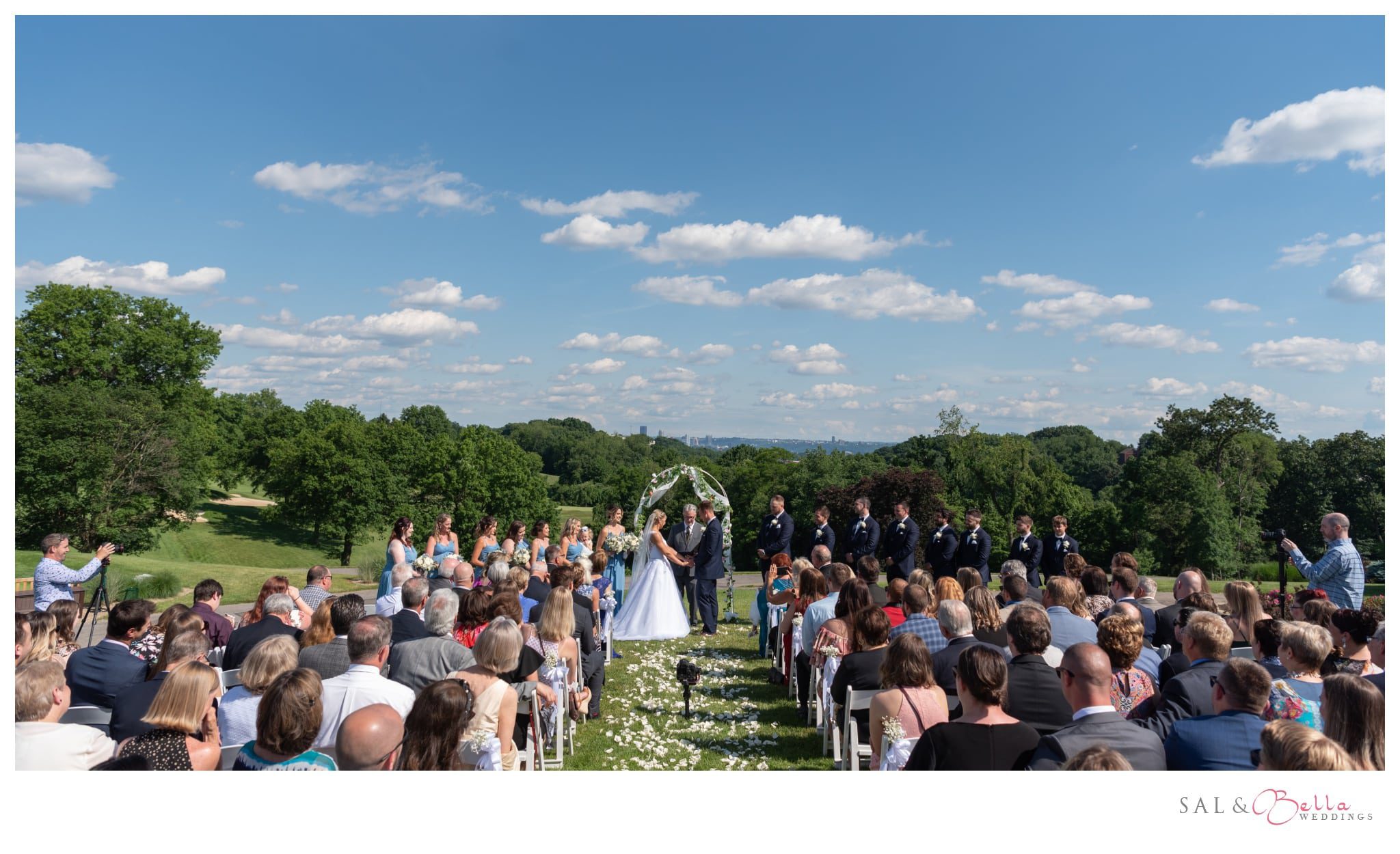 Outdoor wedding at Shannopin Country Club